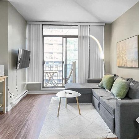 Top Floor Unit On Granville Strip Yaletown Area 밴쿠버 외부 사진