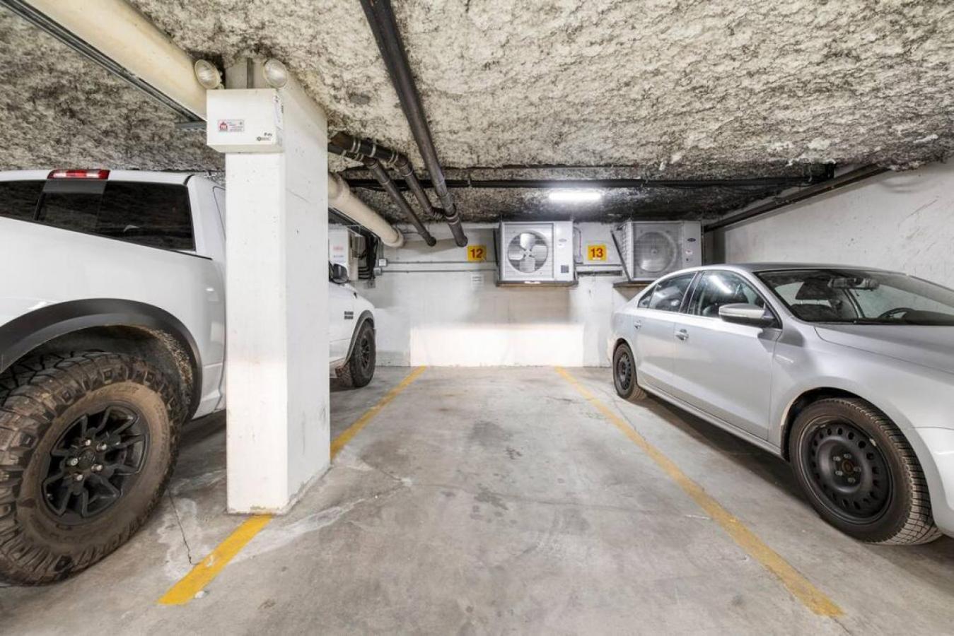 Top Floor Unit On Granville Strip Yaletown Area 밴쿠버 외부 사진