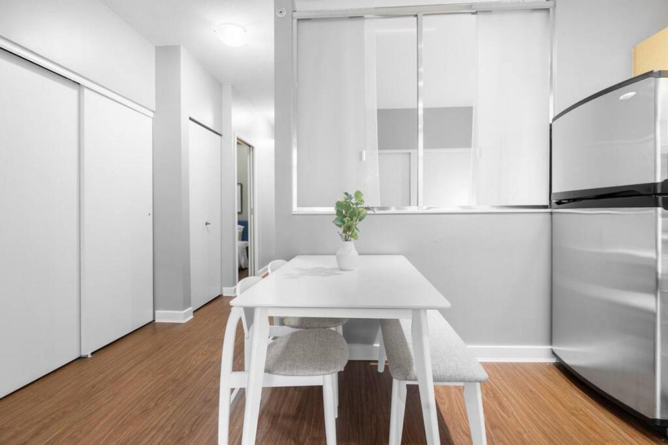 Top Floor Unit On Granville Strip Yaletown Area 밴쿠버 외부 사진